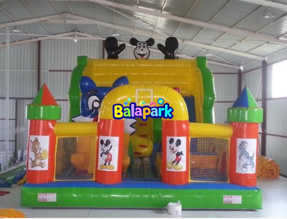 Zürafa Temalı Oyun Parkı