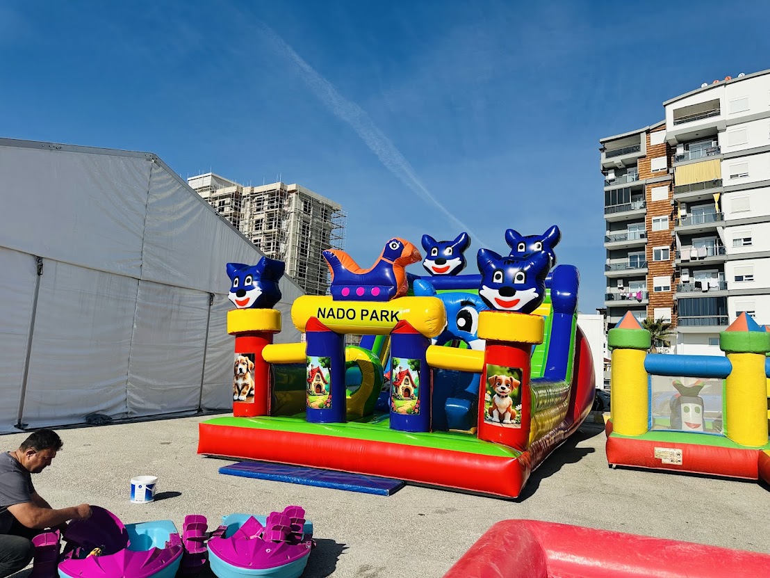 Mavi Kedi Şişme Oyun Parkı