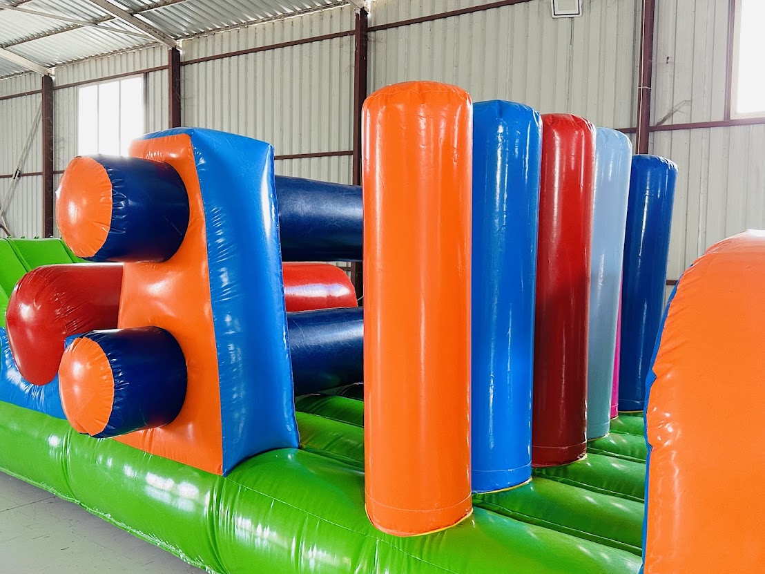 Inflatable Petlatton Pool Obstacle Game 12x3