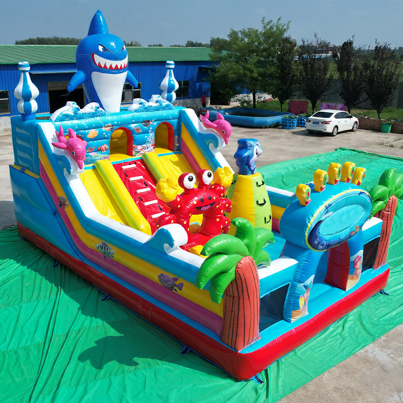 Köpek Balığı Temalı Şişme Oyun Parkı