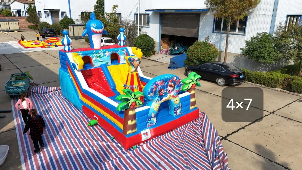 Sünger Bob Temalı Şişme Oyun Parkı