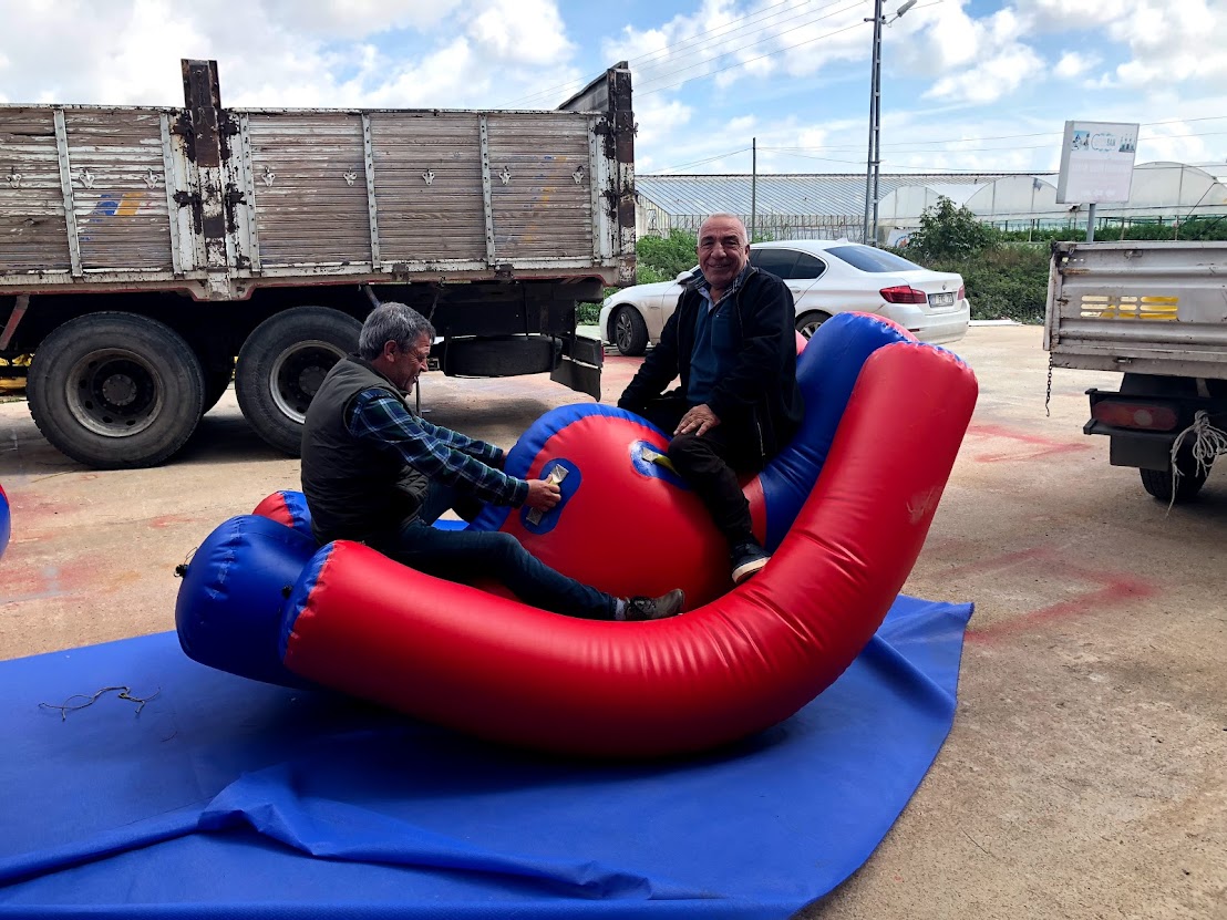 Aufblasbare Wasserwippe