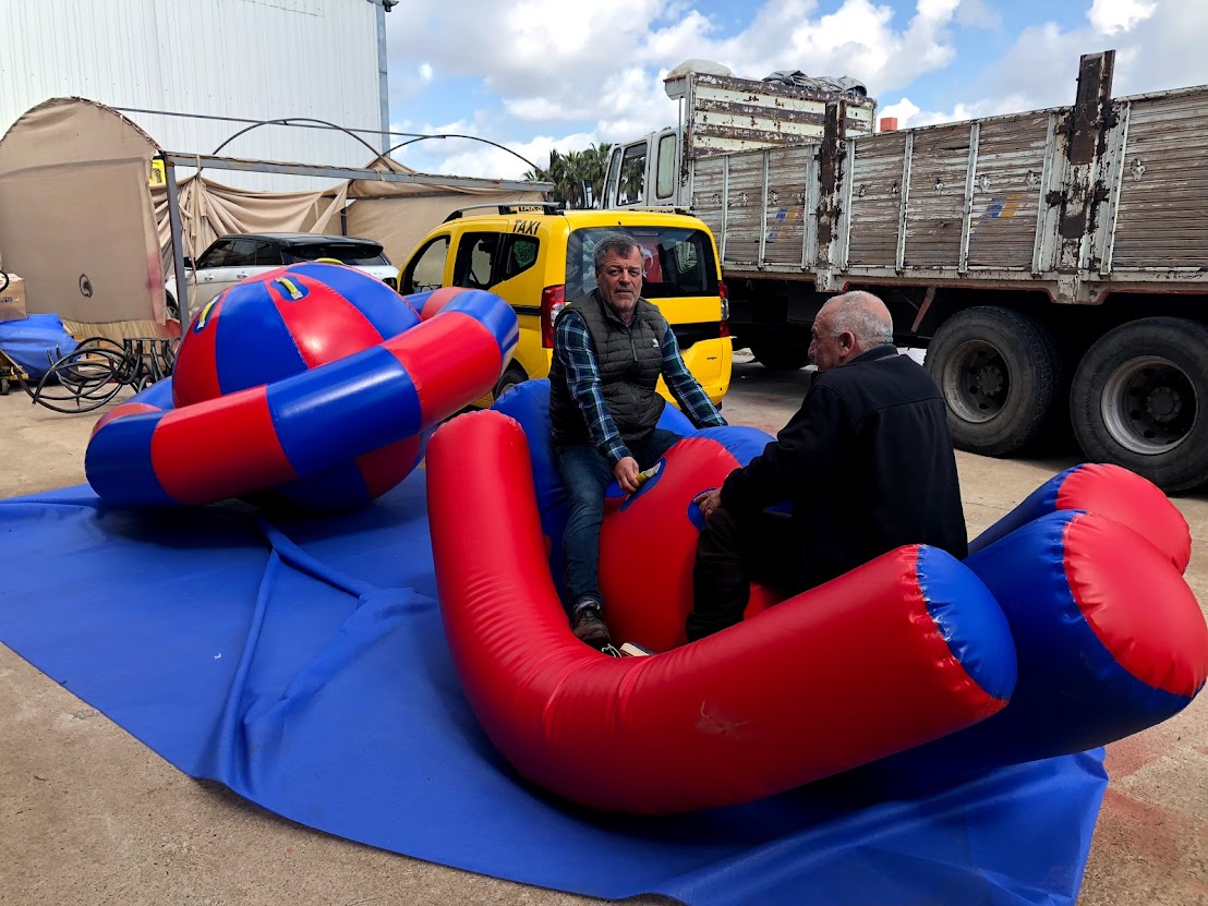 Aufblasbare Wasserwippe