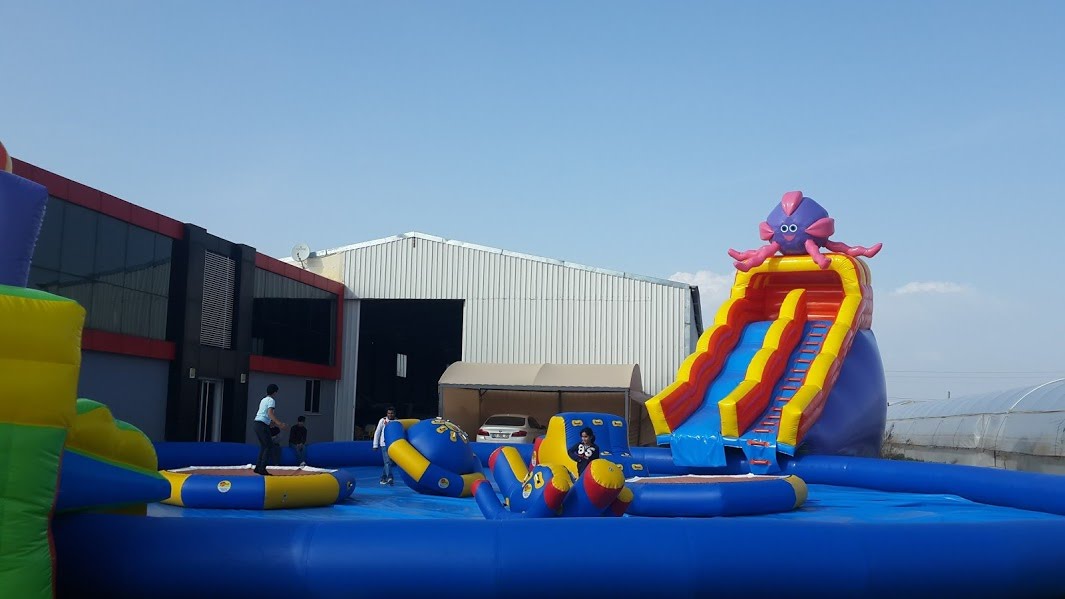 Inflatable Pool Obstacle Course