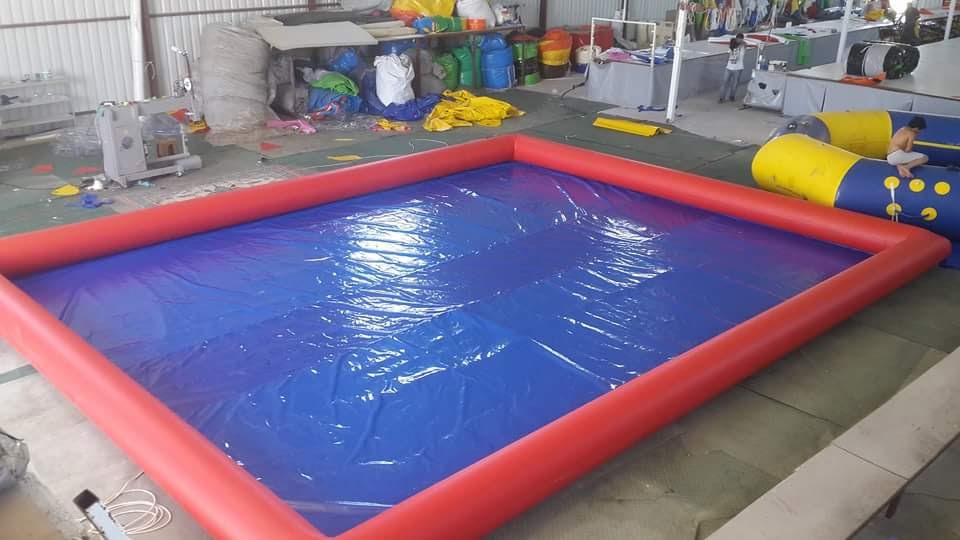 Giant Inflatable Swimming Pool
